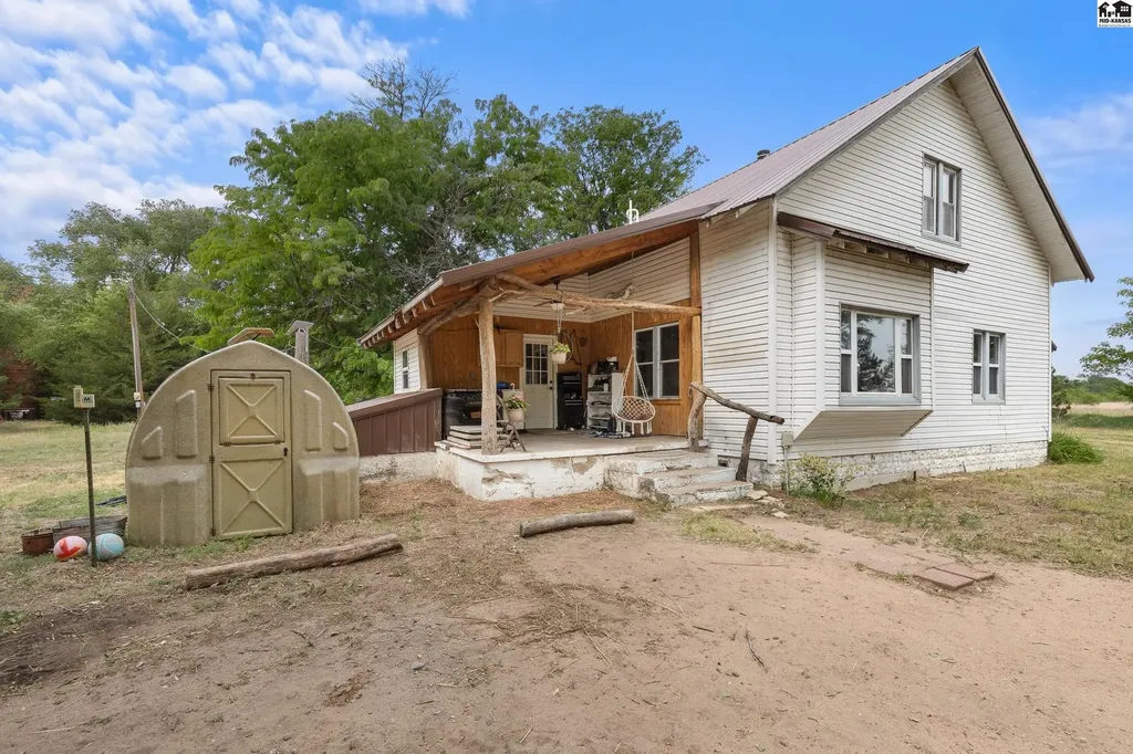 18209 S Hodge Road Arlington KS 67514