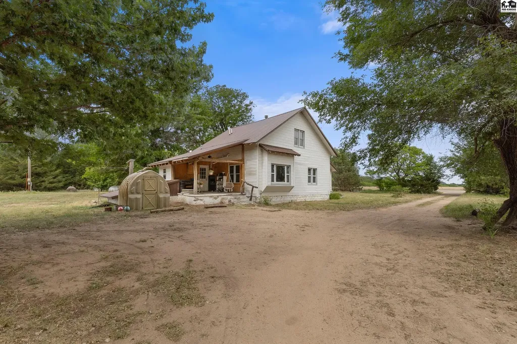 18209 S Hodge Road Arlington KS 67514