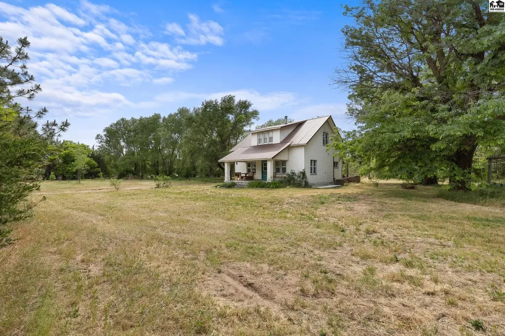 18209 S Hodge Road Arlington KS 67514