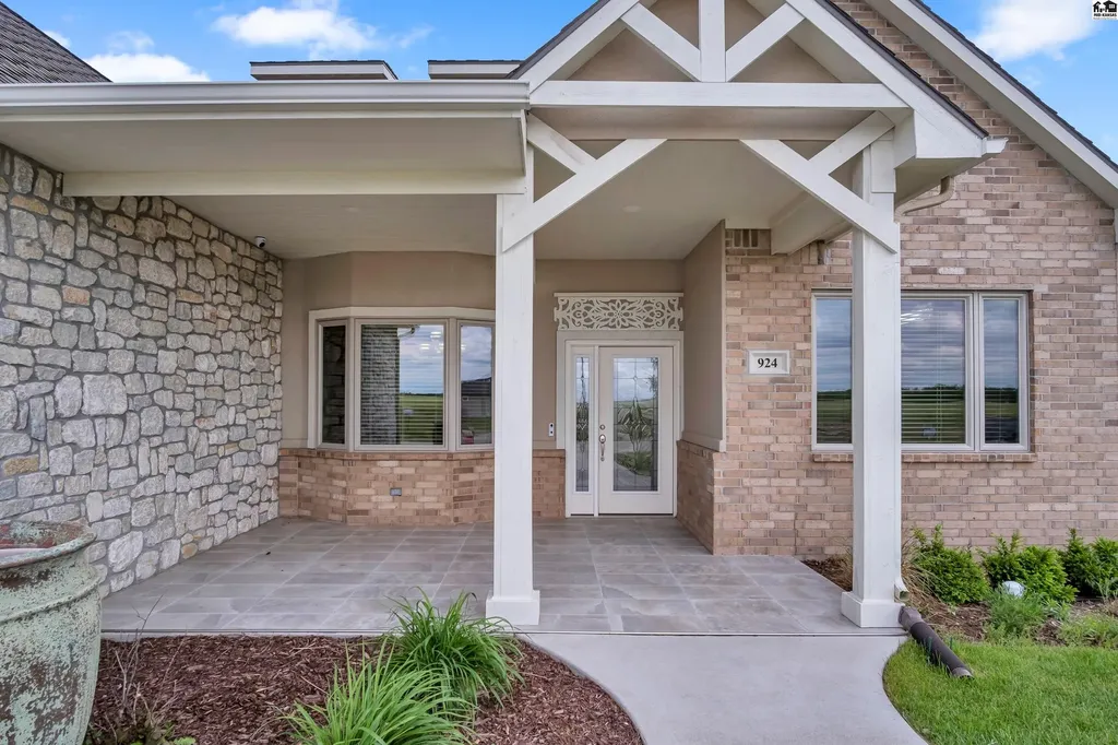 924 Veranda Circle Mcpherson KS 67460