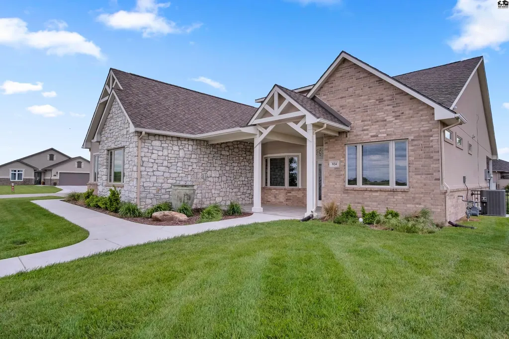 924 Veranda Circle Mcpherson KS 67460