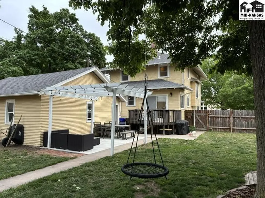 221 N Walnut Street Mcpherson KS 67460
