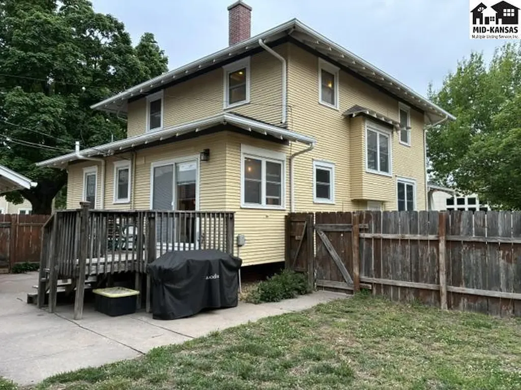 221 N Walnut Street Mcpherson KS 67460