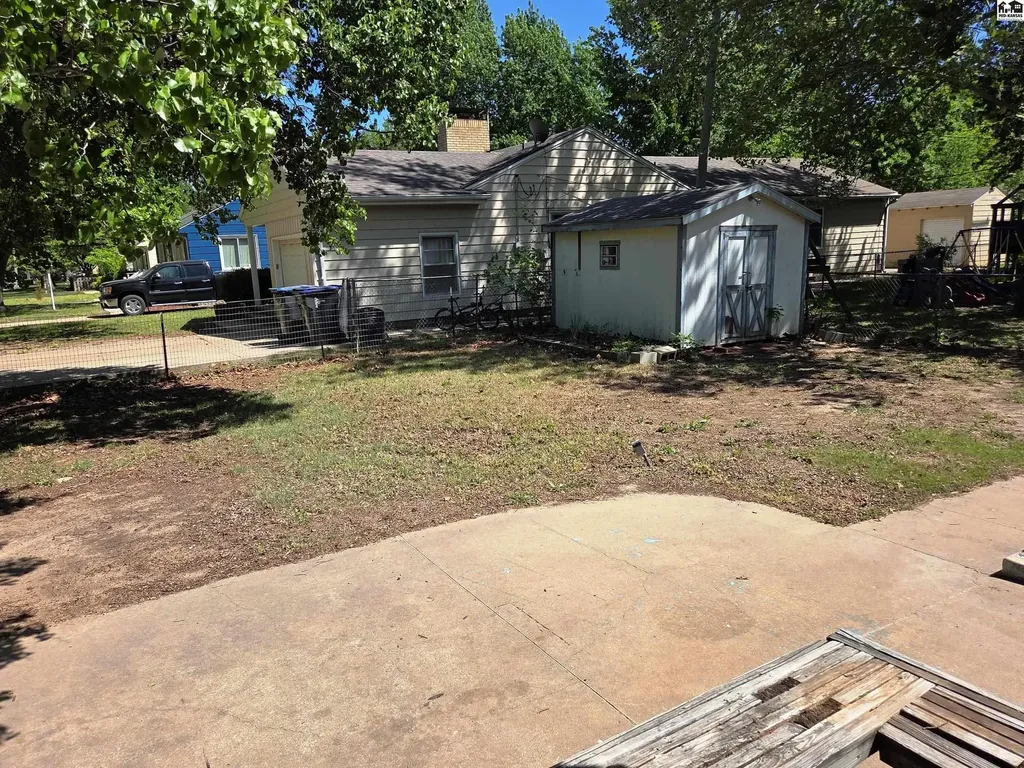 820 N Grandview Avenue Newton KS 67114