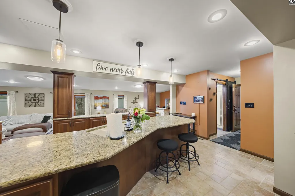 3103 Northwestern Avenue Hutchinson KS 67502