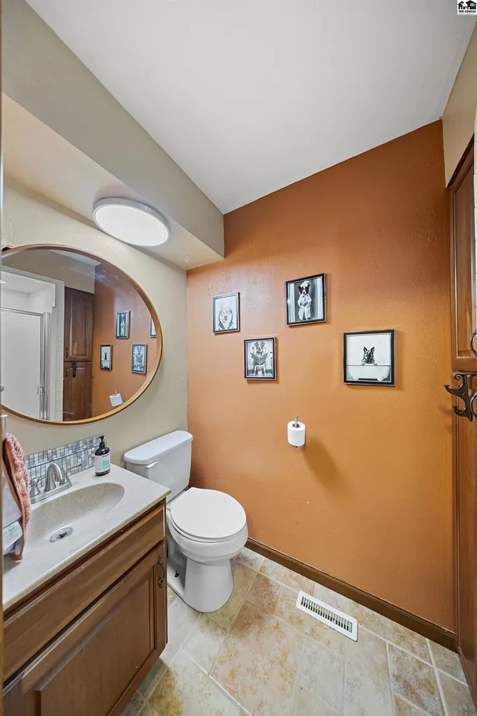 3103 Northwestern Avenue Hutchinson KS 67502