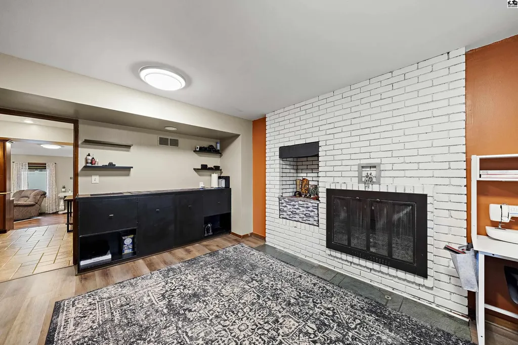 3103 Northwestern Avenue Hutchinson KS 67502