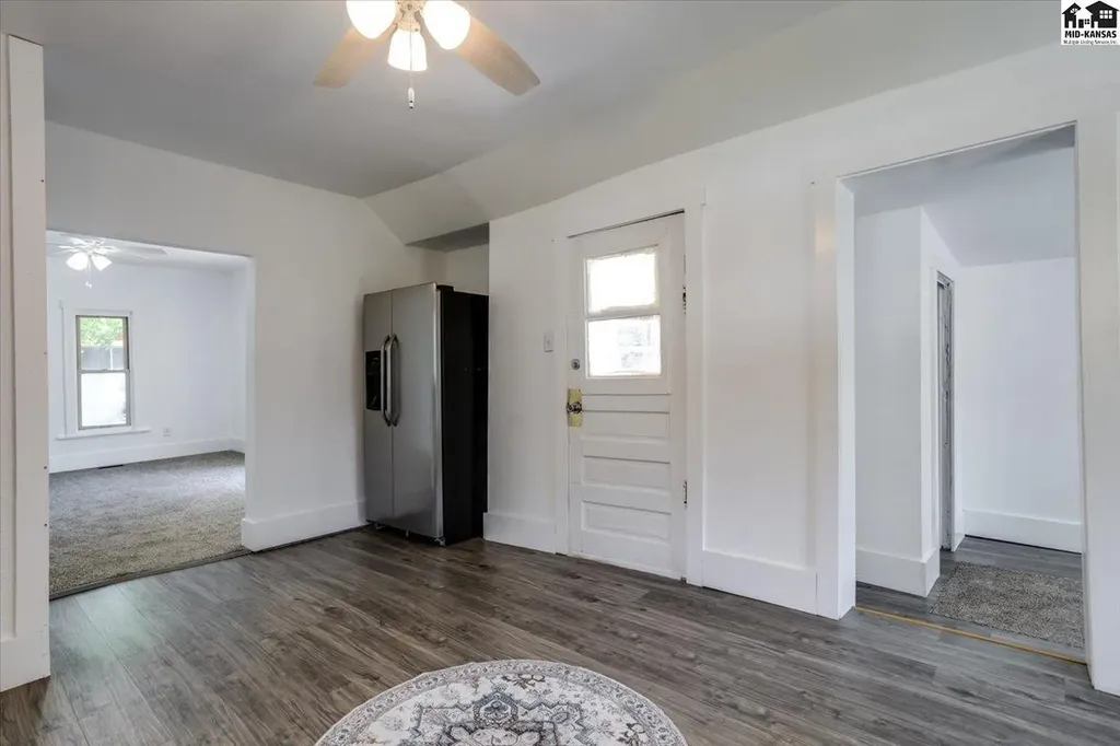 213 N Sedgwick Avenue Haven KS 67543