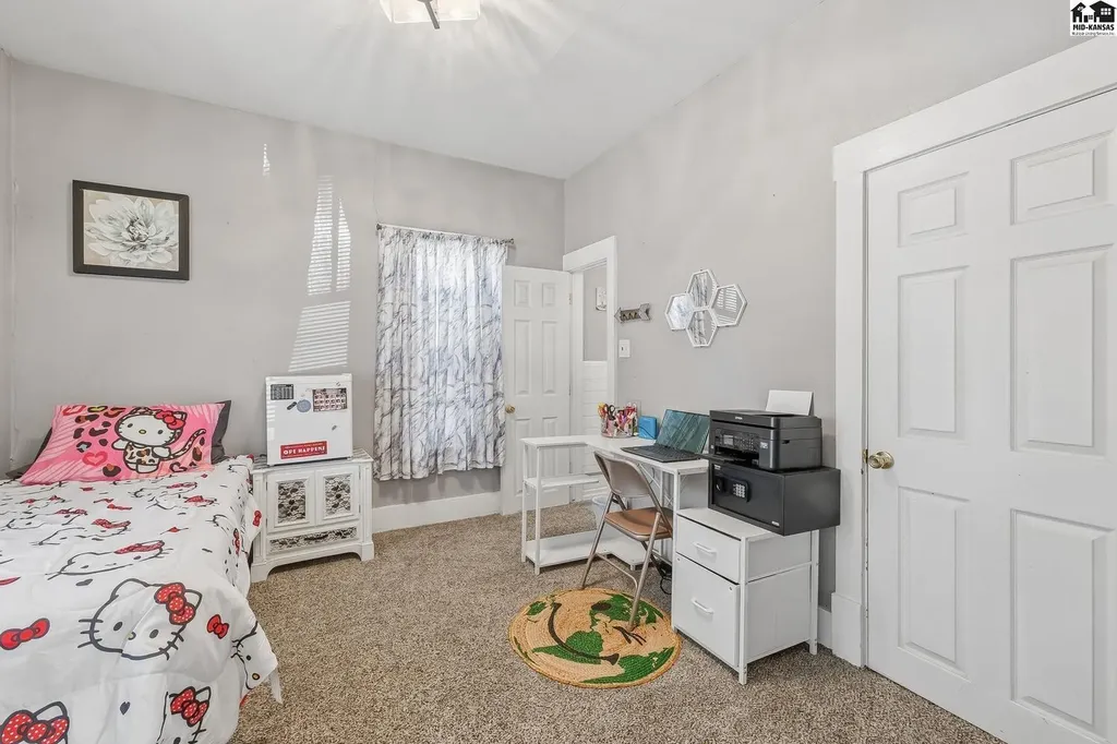 624 W 15th Avenue Hutchinson KS 67501