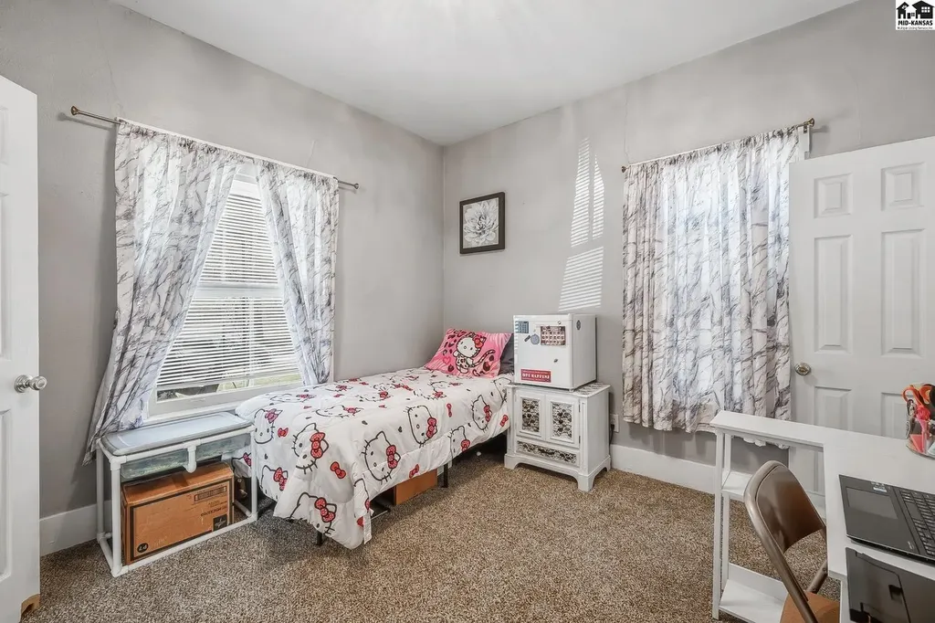 624 W 15th Avenue Hutchinson KS 67501