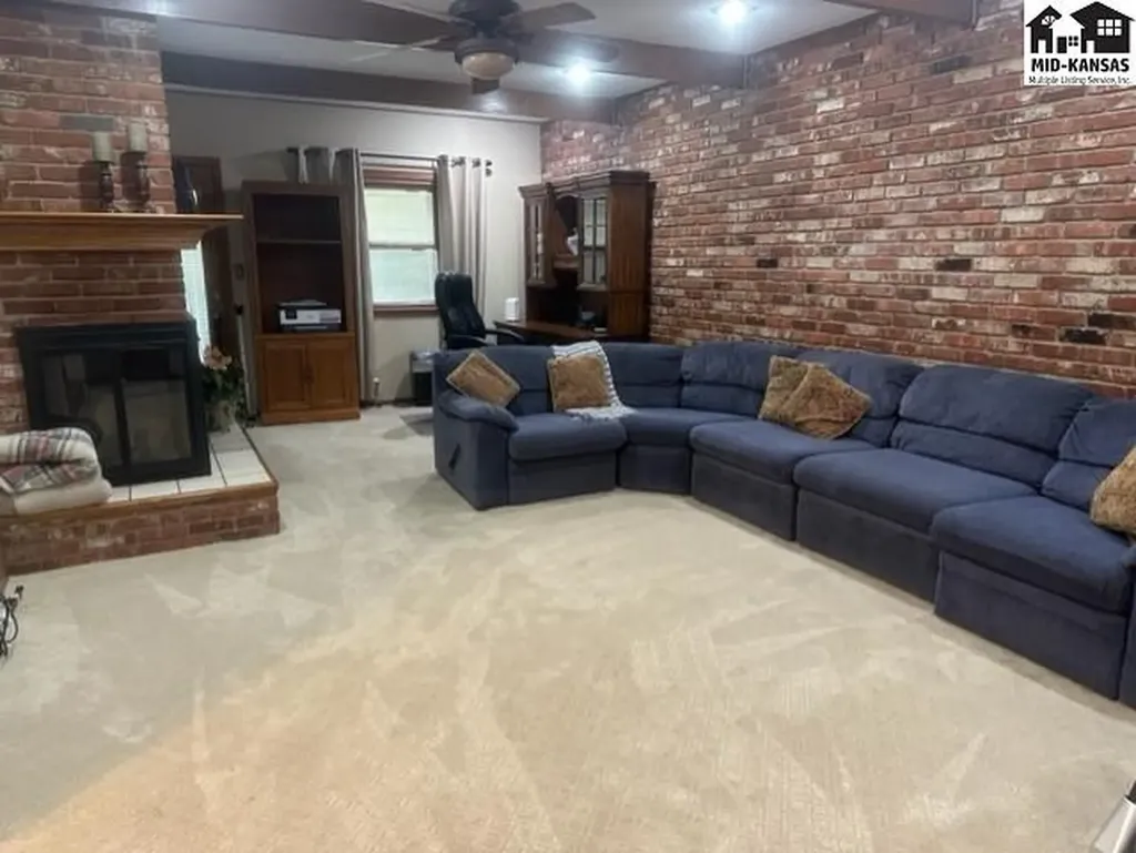 500 Rustic Road Hutchinson KS 67502