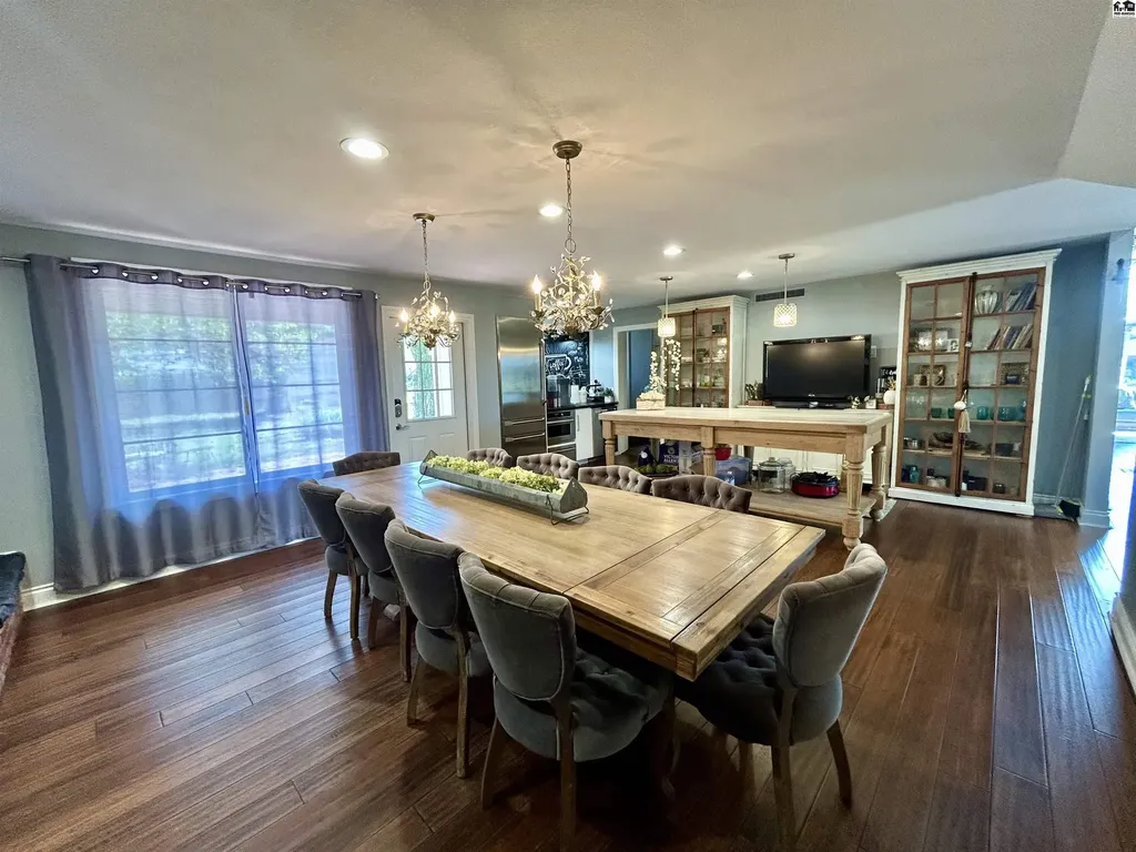 2300 N Lorraine Street Hutchinson KS 67502