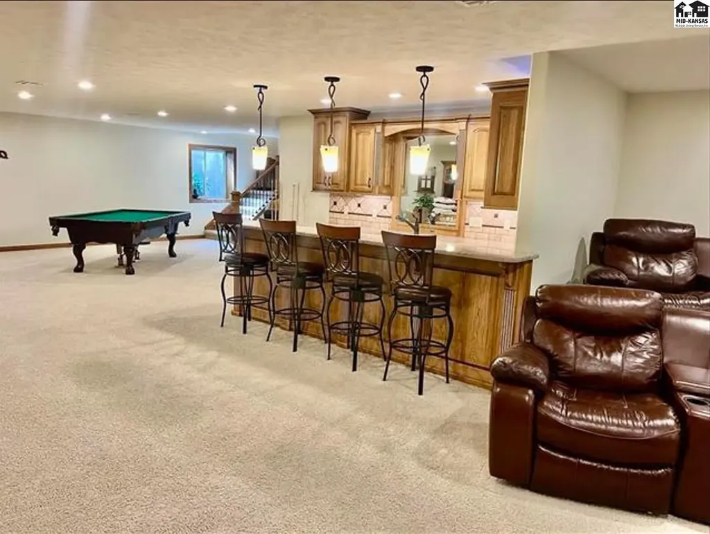 1310 E Arlington Road Hutchinson KS 67501