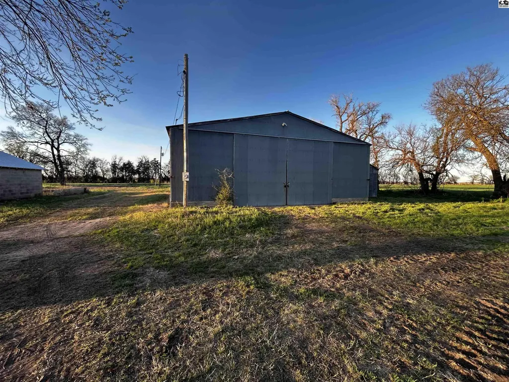 21315 SW 96th Street Burrton KS 67020