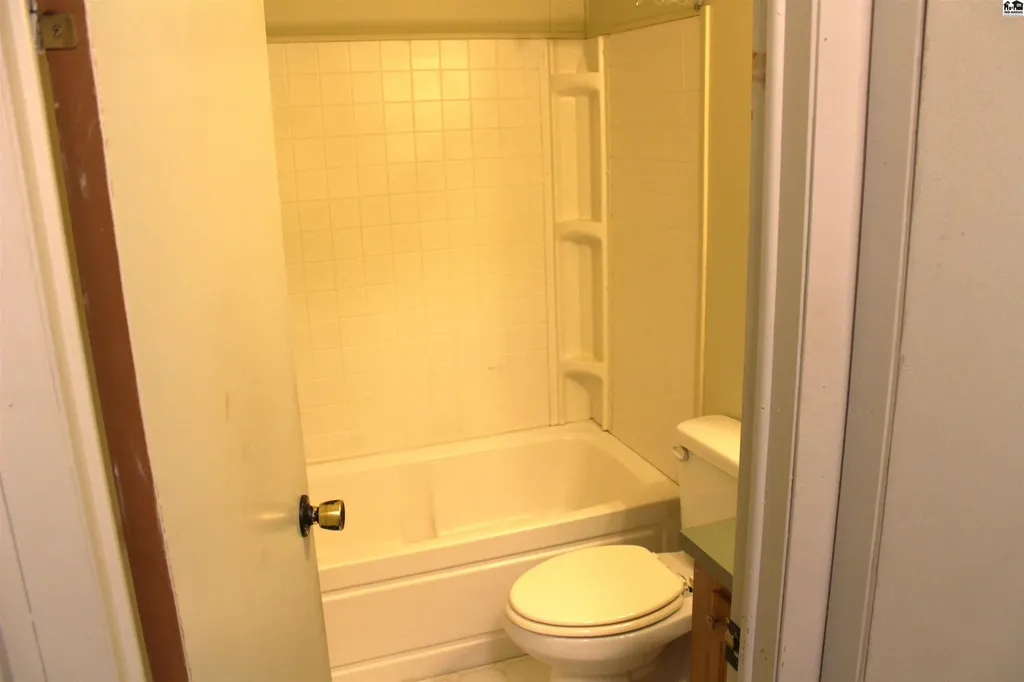 528 W Cleveland Street Marion KS 66861