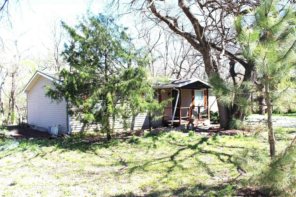 528 W Cleveland Street Marion KS 66861