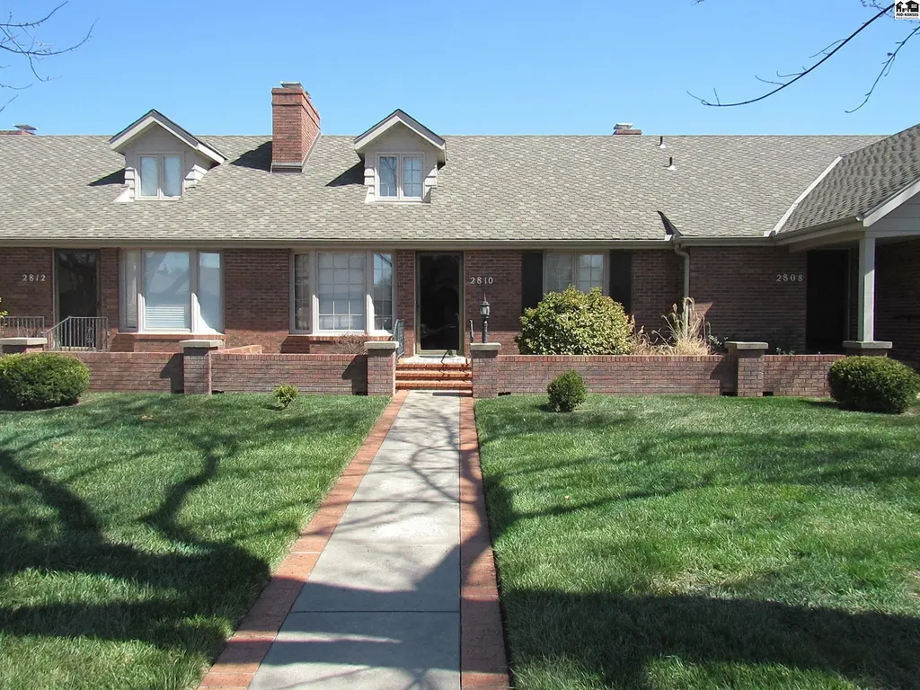 2810 Westminster Drive Hutchinson KS 67502