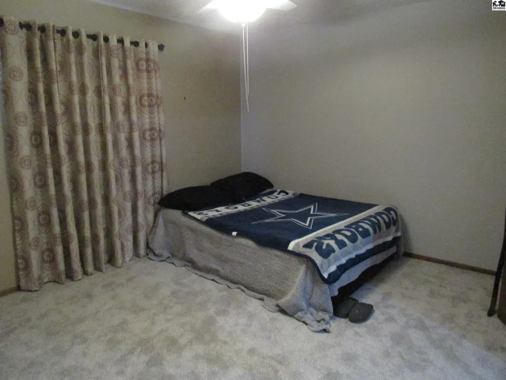2810 Westminster Drive Hutchinson KS 67502