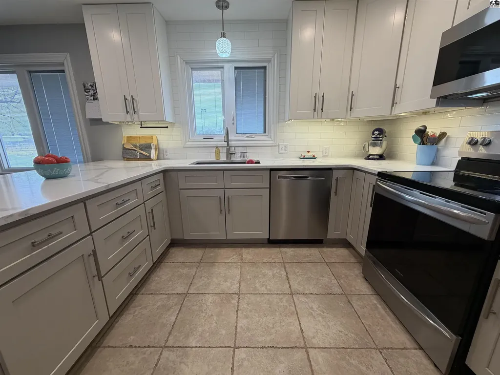 315 E Forest Avenue South Hutchinson KS 67505