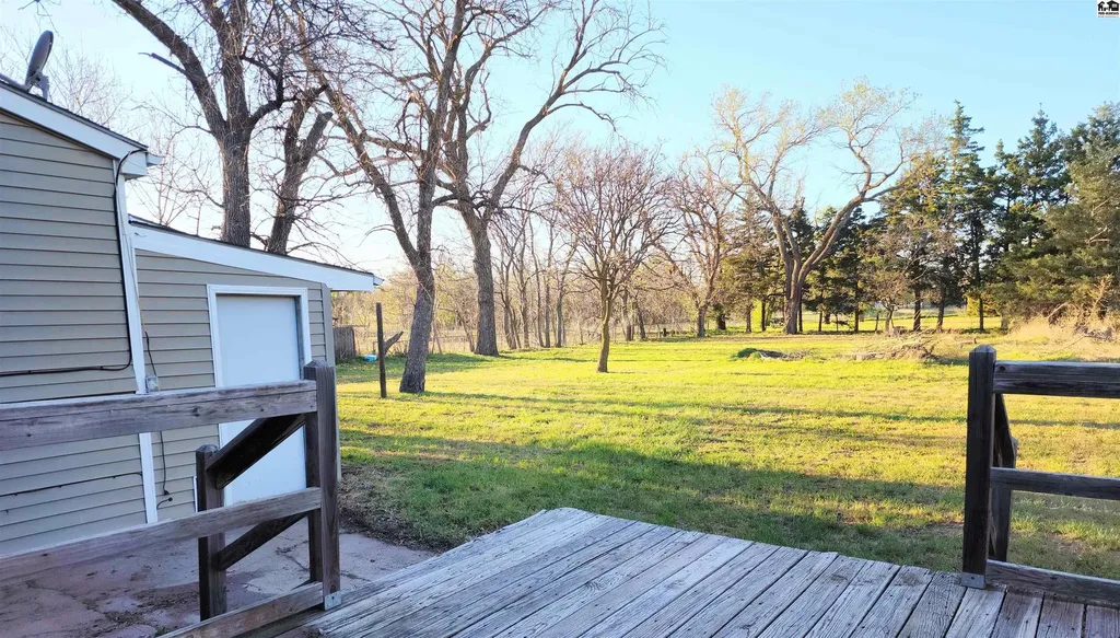 1914 E 26th Avenue Hutchinson KS 67502
