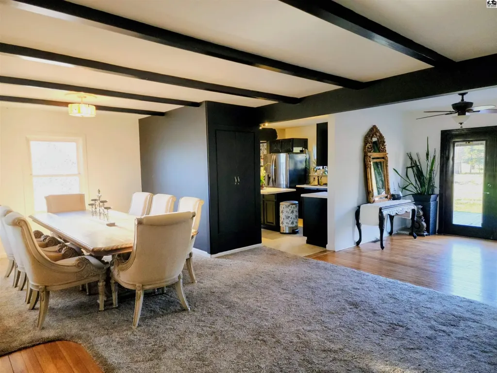 1914 E 26th Avenue Hutchinson KS 67502