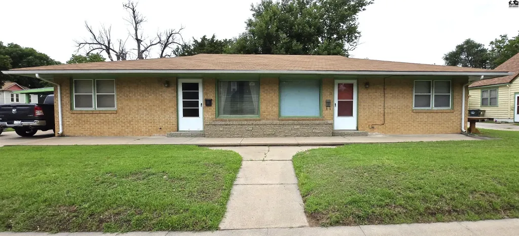 1 N Plum Street Hutchinson KS 67501