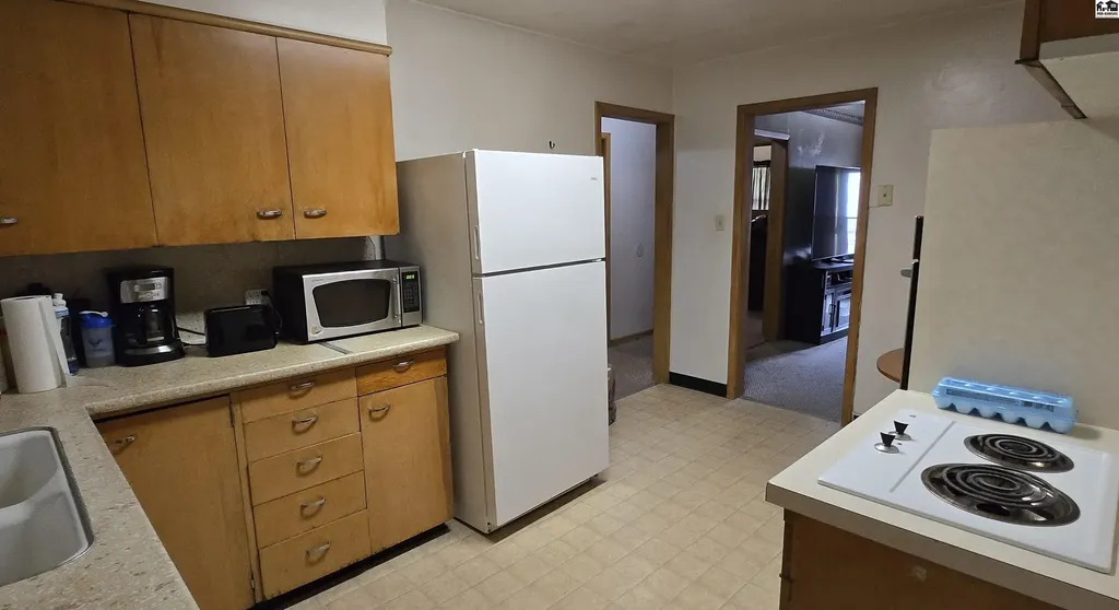 1 N Plum Street Hutchinson KS 67501