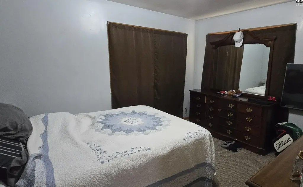 1 N Plum Street Hutchinson KS 67501