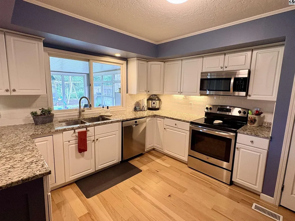 610 Idlewild Drive Hutchinson KS 67502