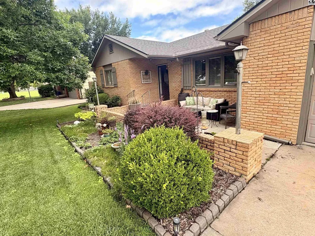 610 Idlewild Drive Hutchinson KS 67502