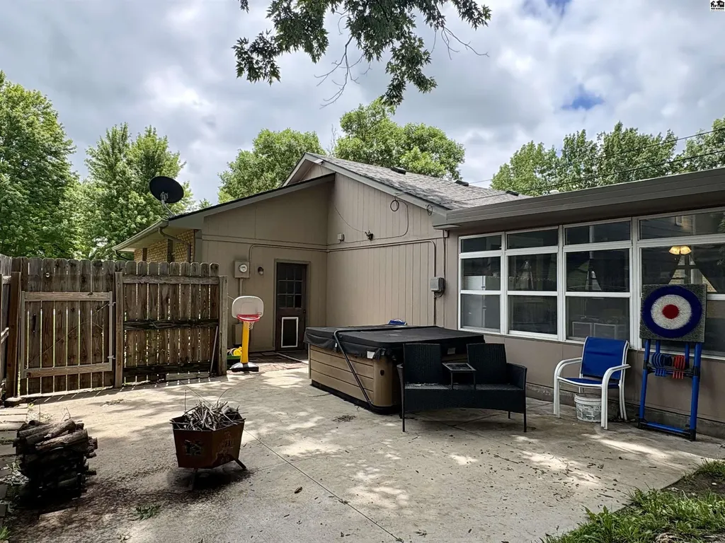610 Idlewild Drive Hutchinson KS 67502