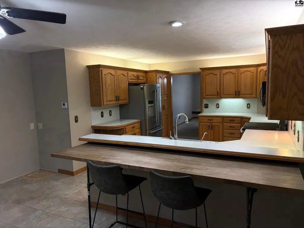 2702 Dickens Drive Hutchinson KS 67502