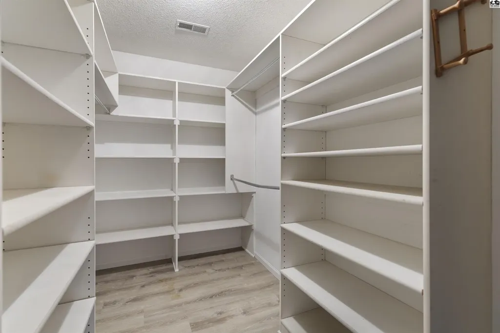 340 Kisiwa Village Road Hutchinson KS 67502