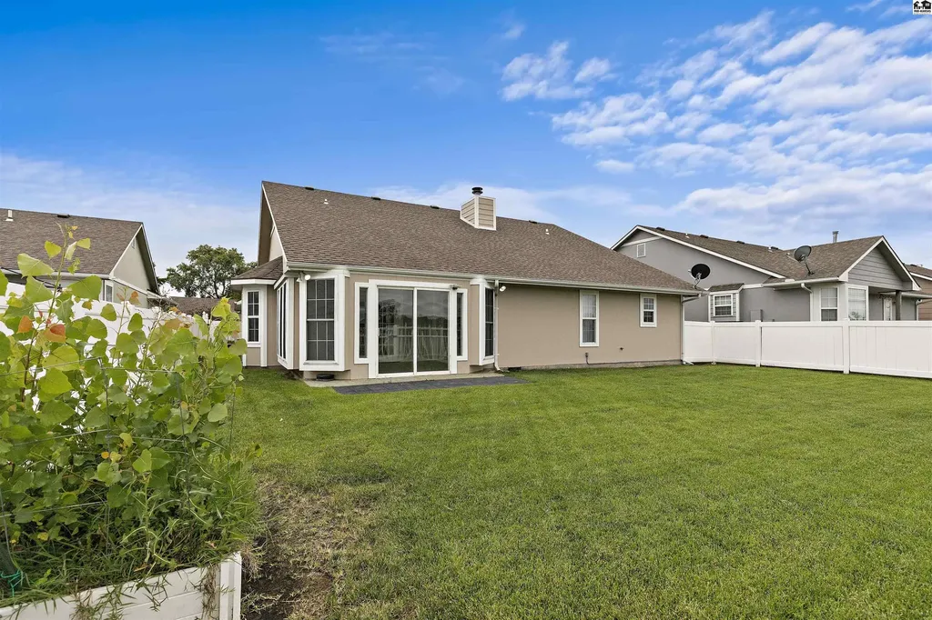 340 Kisiwa Village Road Hutchinson KS 67502