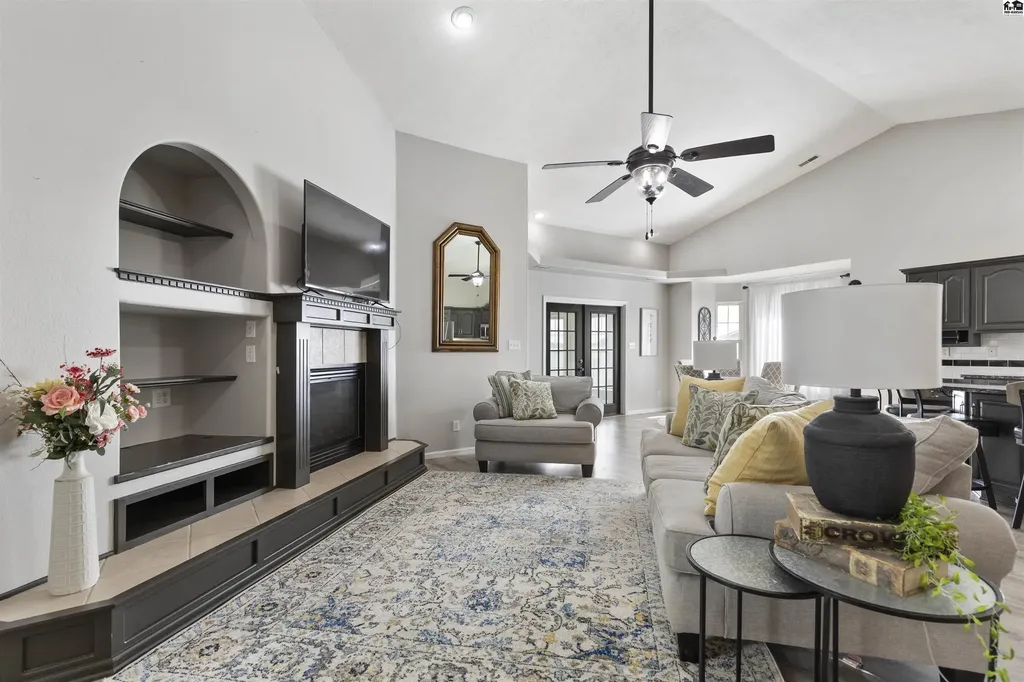 340 Kisiwa Village Road Hutchinson KS 67502