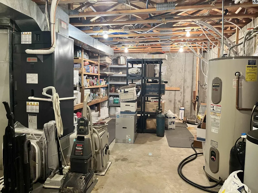 6435 S Halstead Road Halstead KS 67056