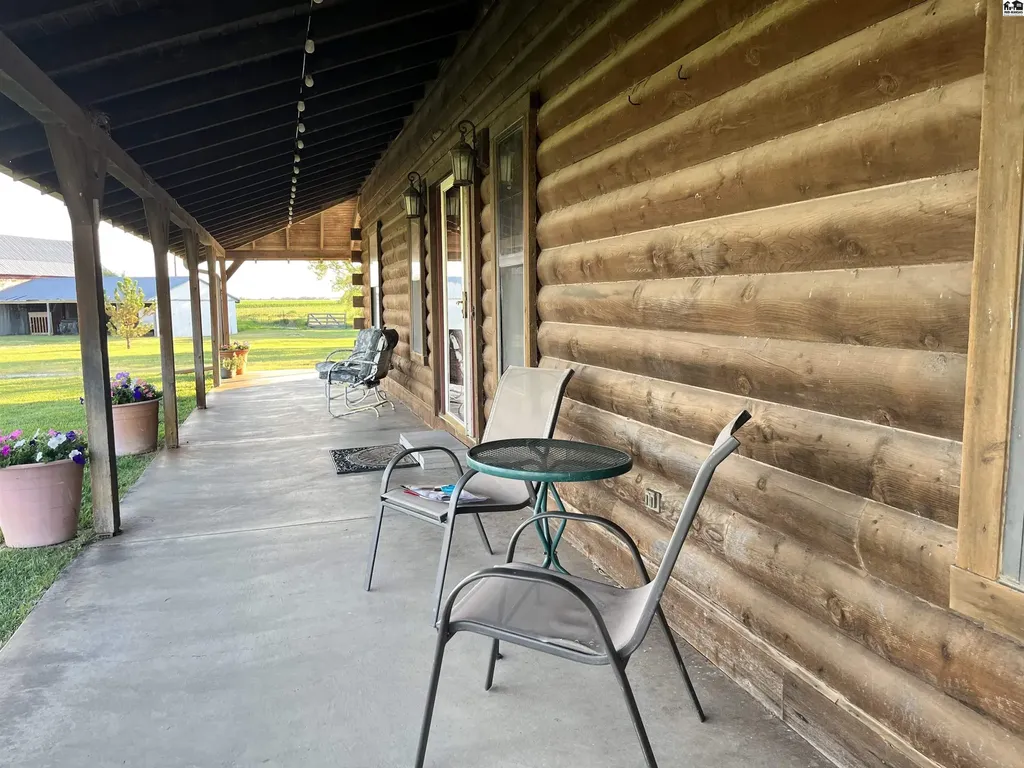 6435 S Halstead Road Halstead KS 67056