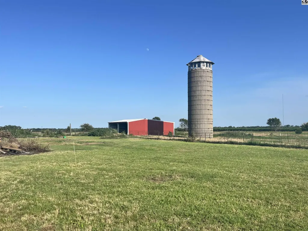 6435 S Halstead Road Halstead KS 67056