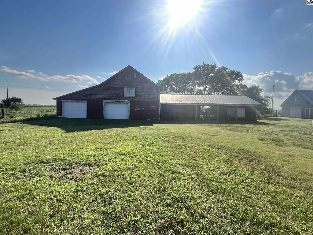6435 S Halstead Road Halstead KS 67056