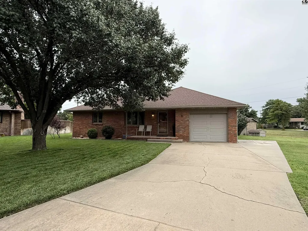 6 Banyard Drive South Hutchinson KS 67505