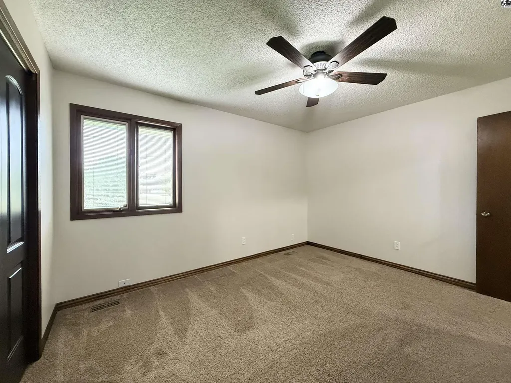 6 Banyard Drive South Hutchinson KS 67505
