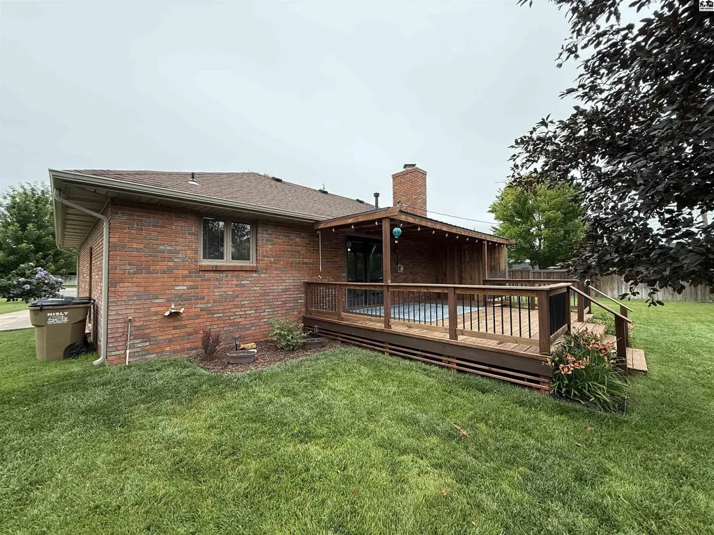 6 Banyard Drive South Hutchinson KS 67505