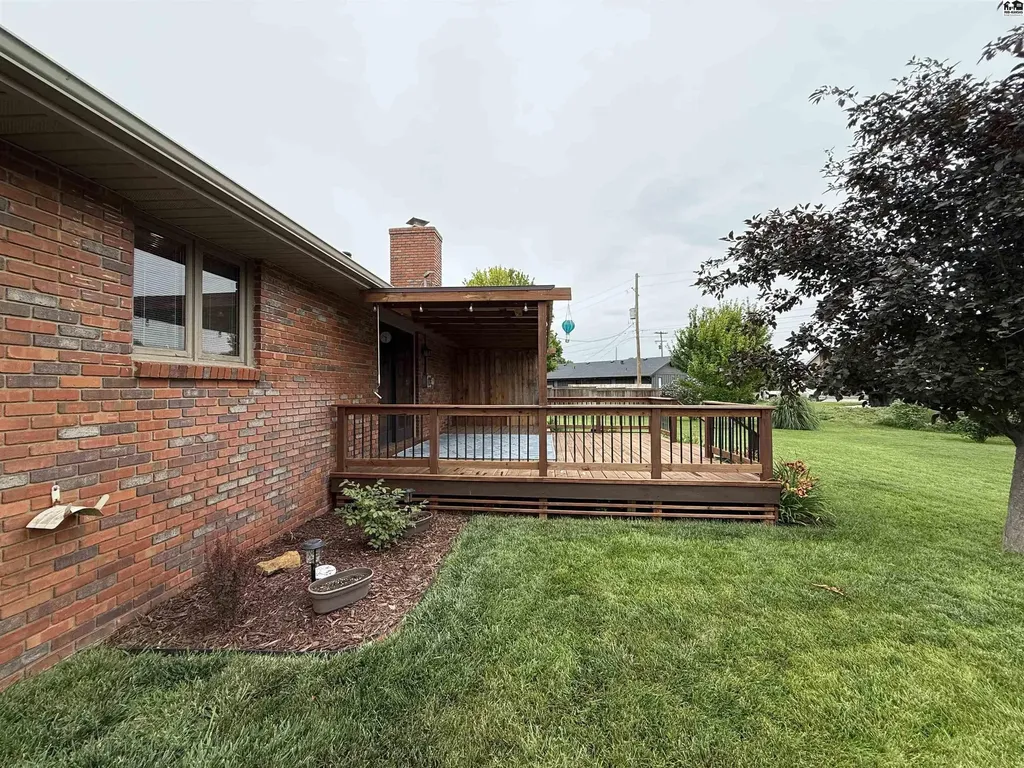 6 Banyard Drive South Hutchinson KS 67505