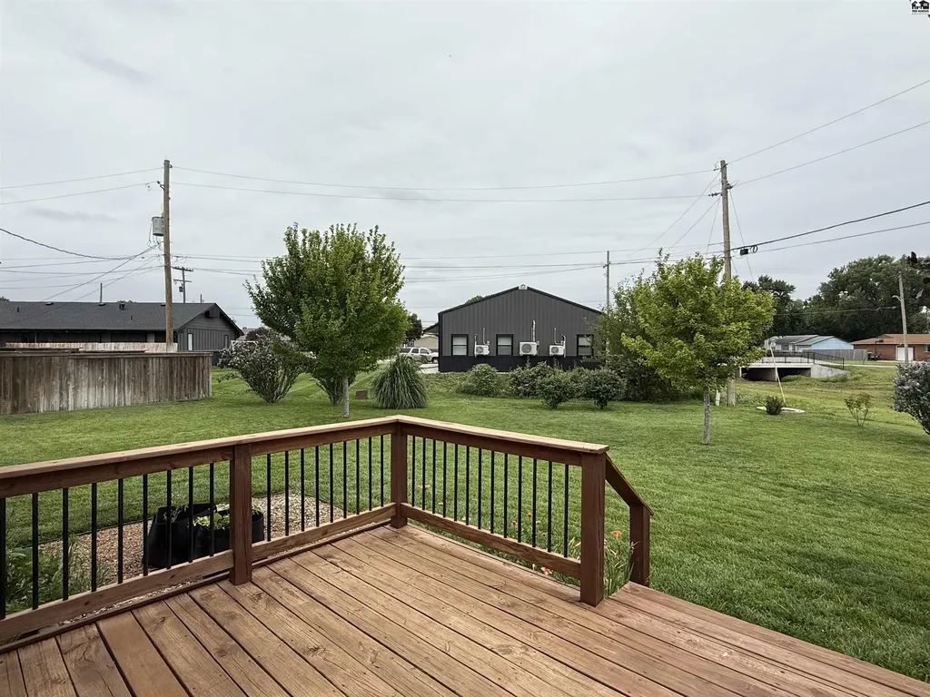 6 Banyard Drive South Hutchinson KS 67505