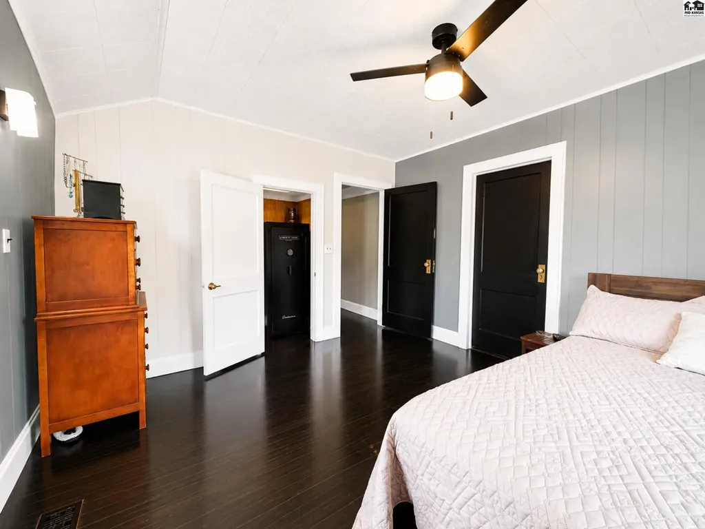 617 N Star Street Hutchinson KS 67501