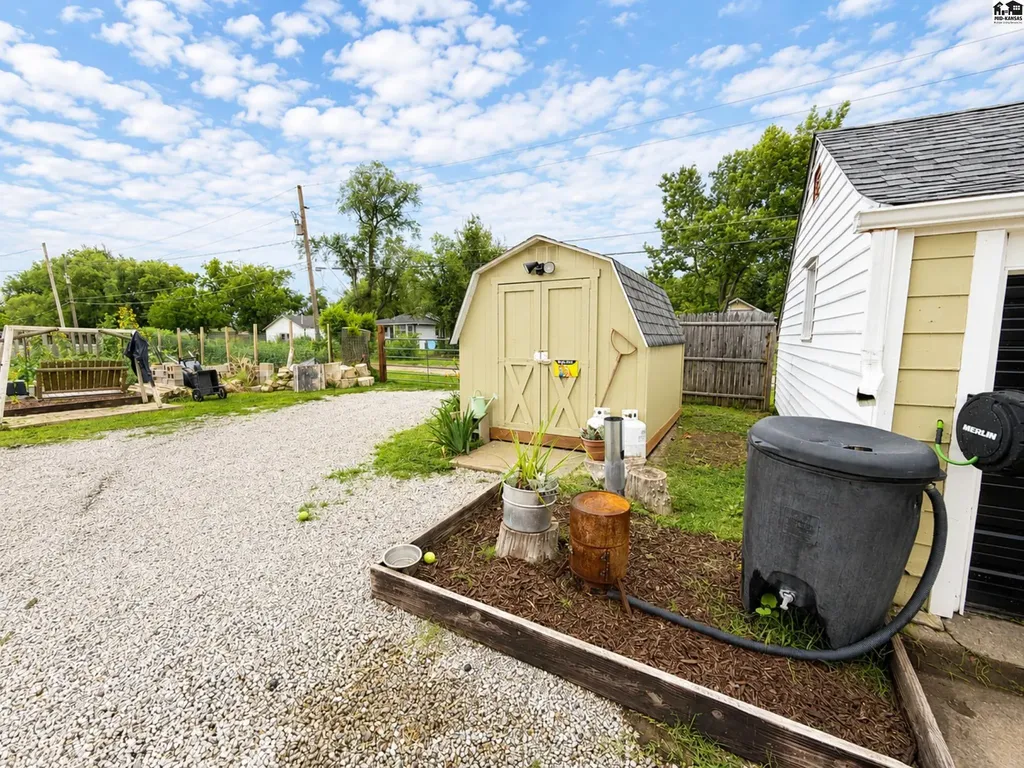 617 N Star Street Hutchinson KS 67501
