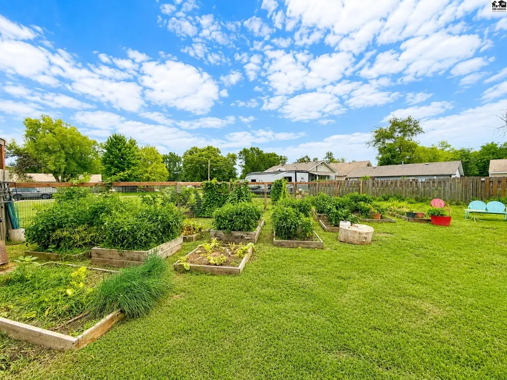 617 N Star Street Hutchinson KS 67501