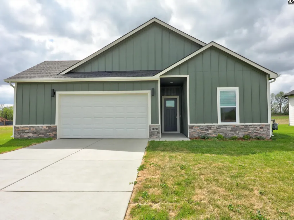 1037 Clubhouse Drive Mcpherson KS 67460