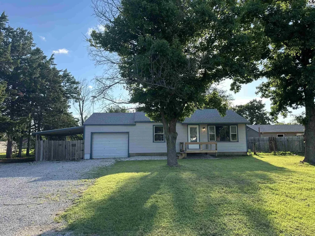 7 S Elm Street South Hutchinson KS 67505
