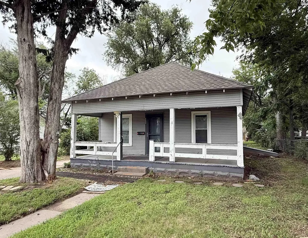 326 N Chemical Street Hutchinson KS 67501